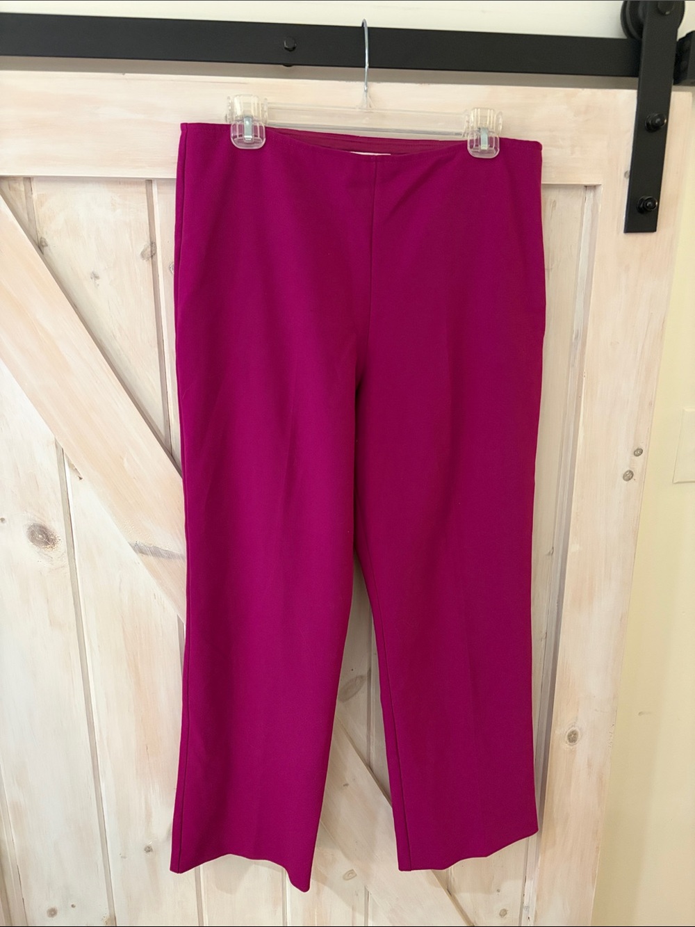 Trina Turk Fuchsia Pull-On Cropped Pants - Women